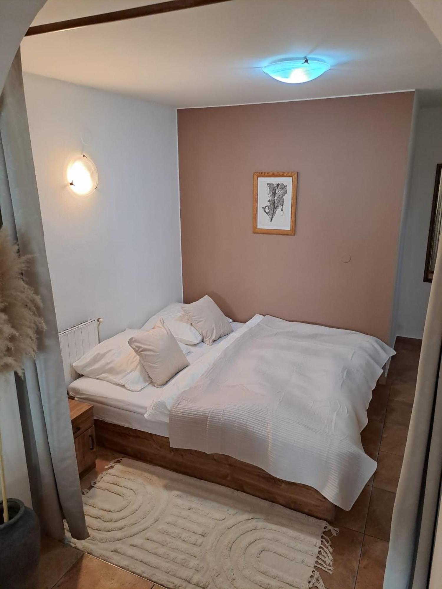 Apartman Romana Postorna Exterior foto